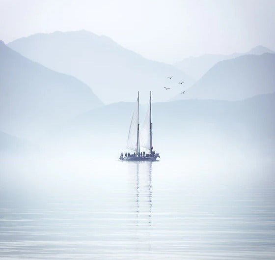 Lake Annecy navigation wallpaper