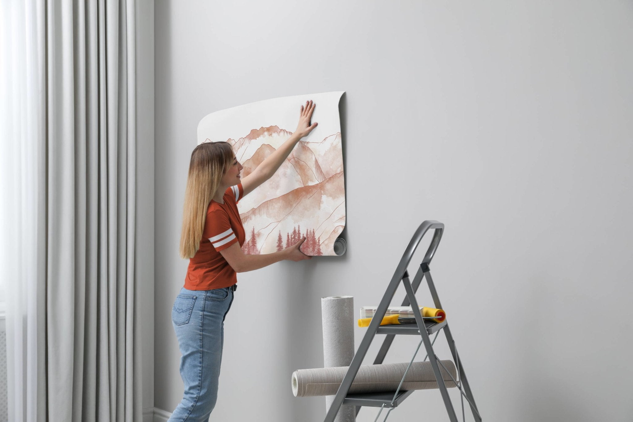 Papier peint sans colle : facile à poser, sans stress, et des murs magnifiquement relookés !