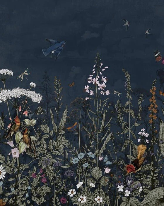 Papel pintado panorámico floral azul noche