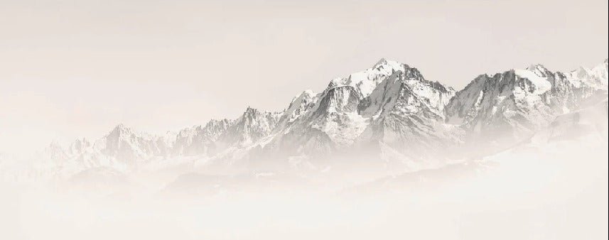 Papier peint Mont Blanc dans la brume sépia