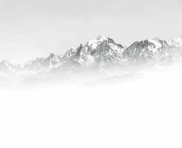 Il Monte Bianco nella nebbia carta da parati in bianco e nero