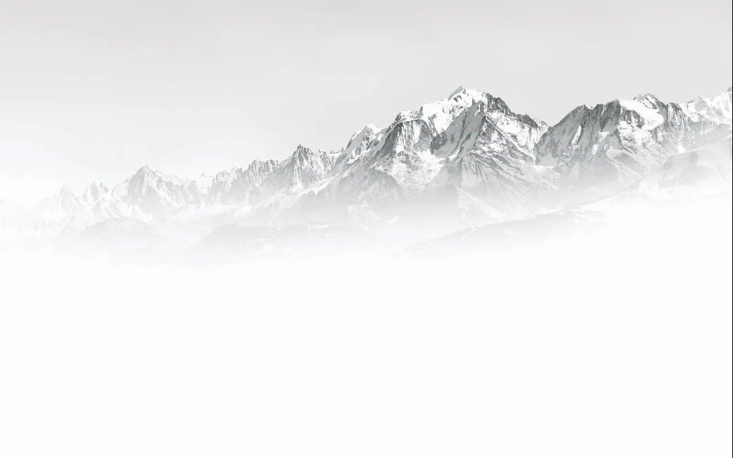Il Monte Bianco nella nebbia carta da parati in bianco e nero