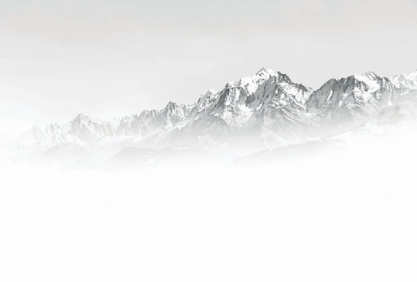 Tapete Mont Blanc im Nebel schwarz und weiß