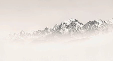 Papier peint Mont Blanc dans la brume sépia