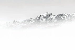 Papier peint Mont Blanc dans la brume noir et blanc