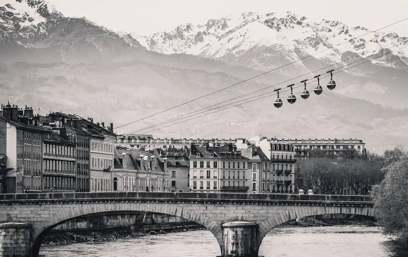 Grenoble Bastille black and white wallpaper