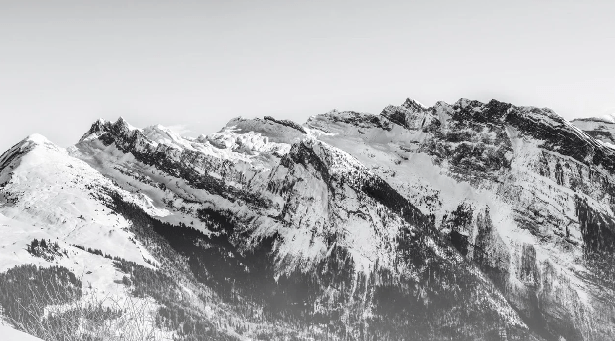 Black and white mountain wallpaper Grand Massif